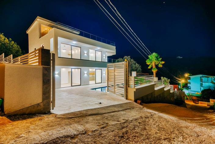 Image No.9-Villa de 4 chambres à vendre à Bar