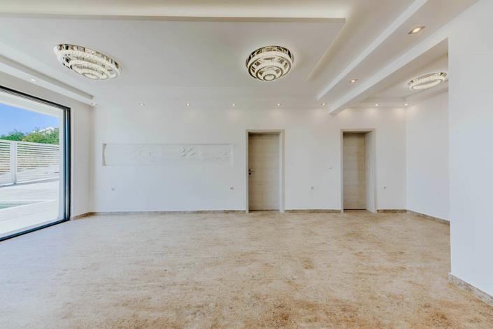 Image No.15-Villa de 4 chambres à vendre à Bar