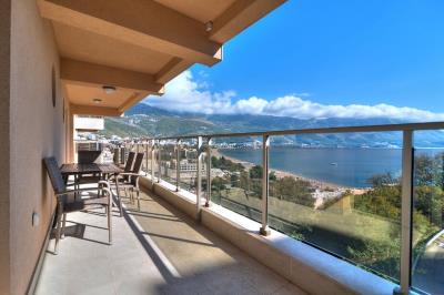 1 - Becici, Appartement