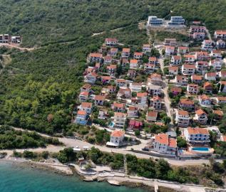 14084-Tivat-plots-with-views-5