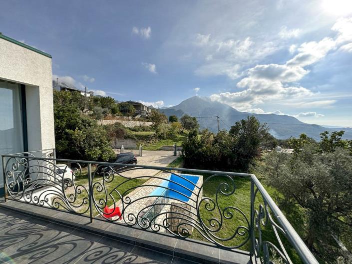 Image No.3-4 Bed Villa for sale