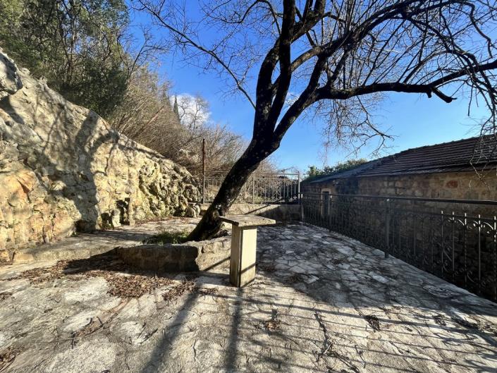 Image No.6-5 Bed House for sale