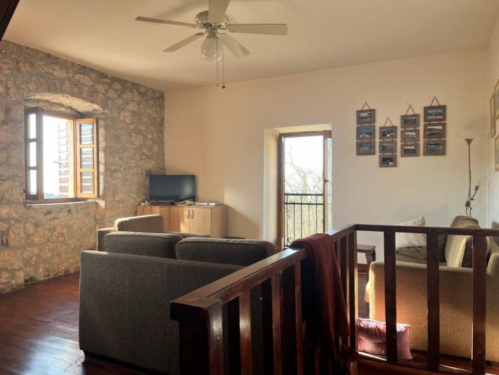 Image No.15-5 Bed House for sale