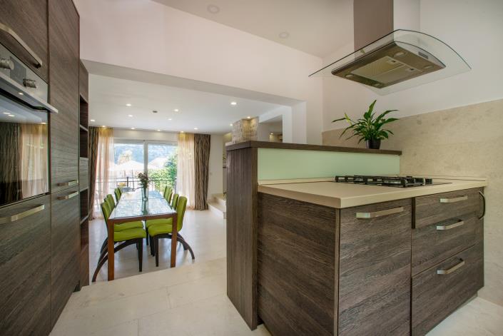 Image No.8-6 Bed Villa for sale