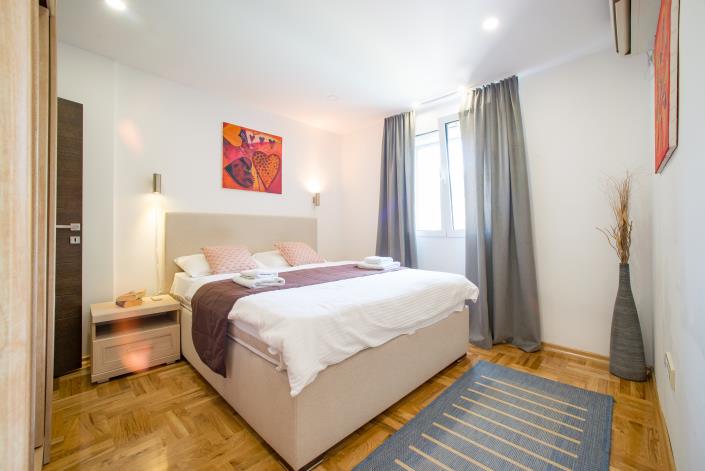 Image No.13-6 Bed Villa for sale