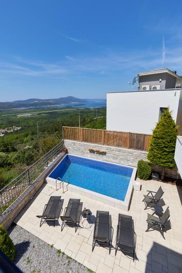 Image No.52-3 Bed Villa for sale