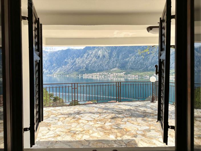 Image No.8-Maison de 4 chambres à vendre à Prcanj