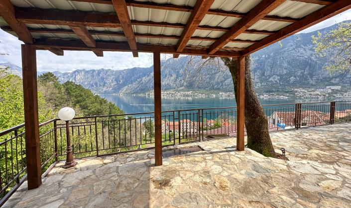 Image No.7-Maison de 4 chambres à vendre à Prcanj