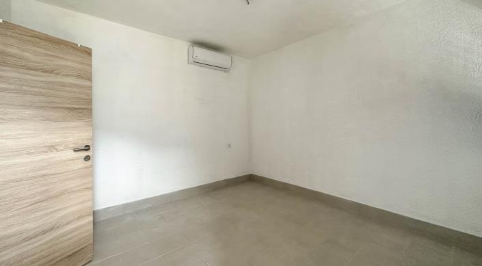 Image No.10-Maison de 4 chambres à vendre à Prcanj