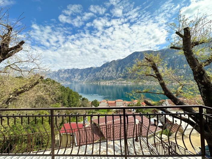 Image No.9-Maison de 4 chambres à vendre à Prcanj