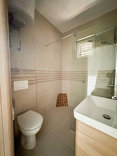 Image No.12-Maison de 4 chambres à vendre à Prcanj