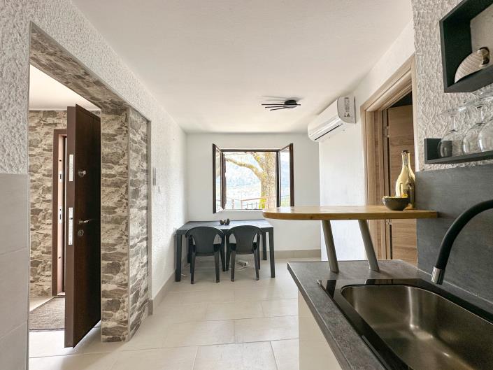 Image No.18-Maison de 4 chambres à vendre à Prcanj