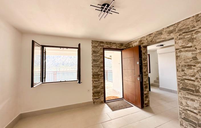 Image No.19-Maison de 4 chambres à vendre à Prcanj