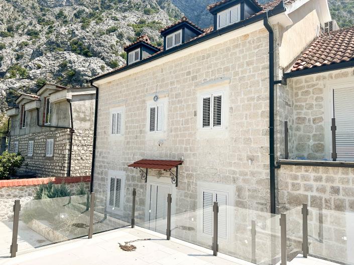 Image No.12-Villa de 4 chambres à vendre à Kotor