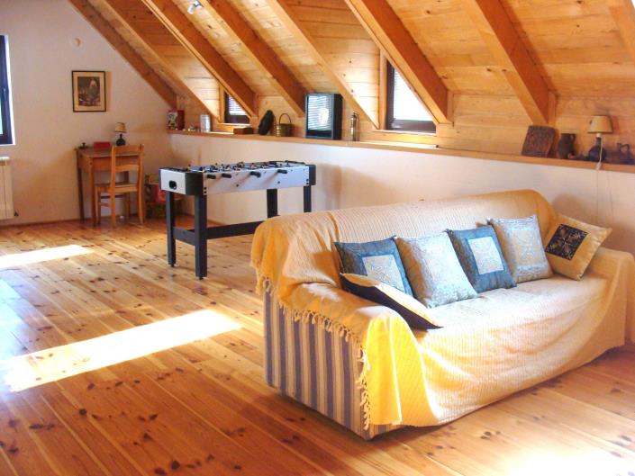 Image No.2-8 Bed Country House for sale