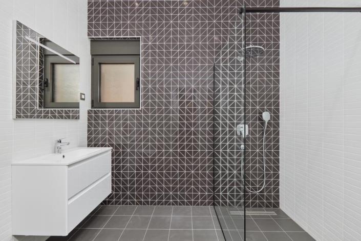 Image No.13-Villa de 6 chambres à vendre à Tivat