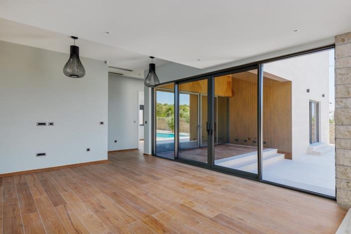 Image No.19-Villa de 6 chambres à vendre à Tivat