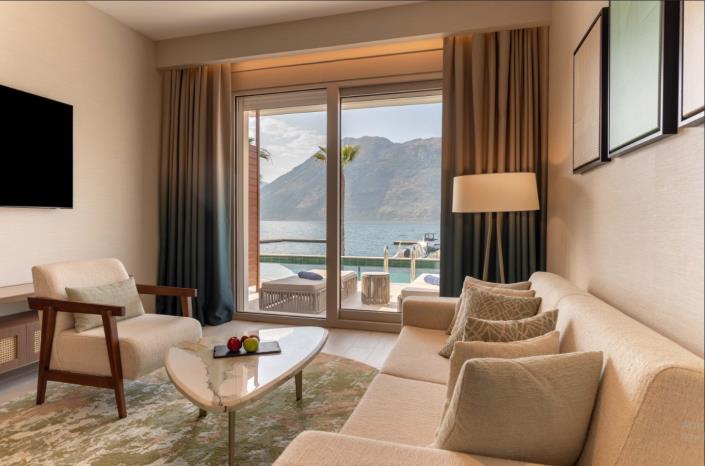 Image No.2-Maison / Villa de 1 chambre à vendre à Kotor