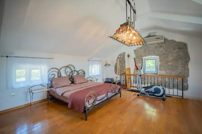 Image No.22-3 Bed Villa / Detached for sale