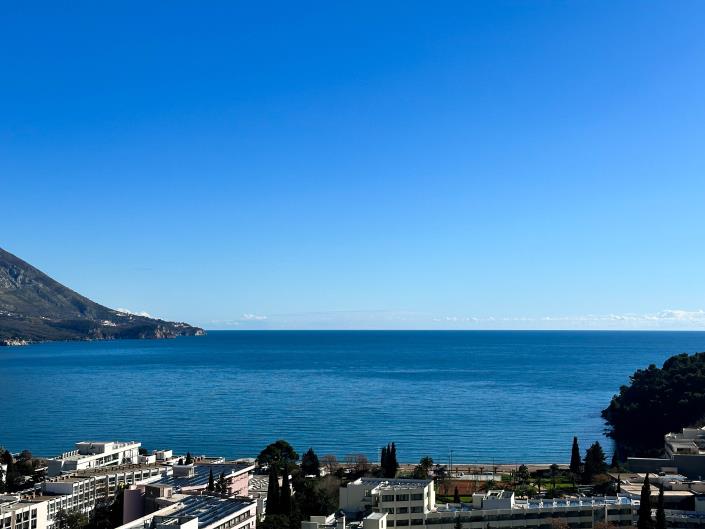 Image No.3-6 Bed Apartment for sale