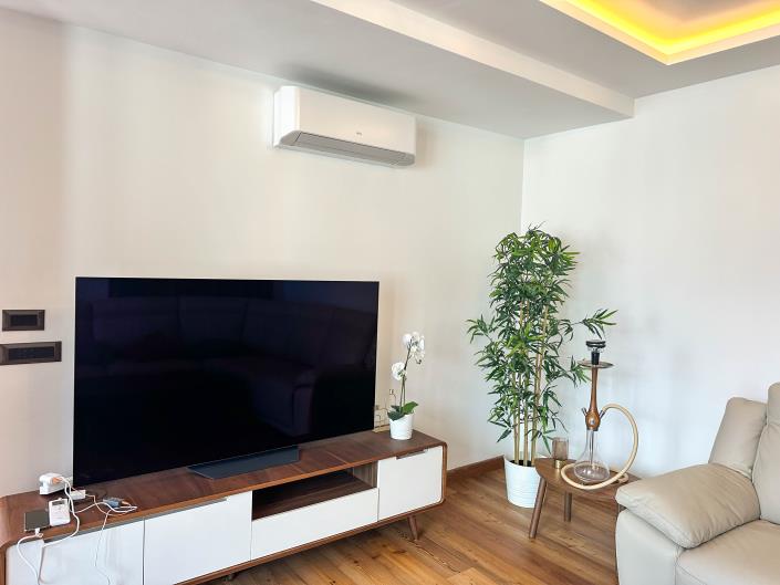 Image No.21-6 Bed Apartment for sale