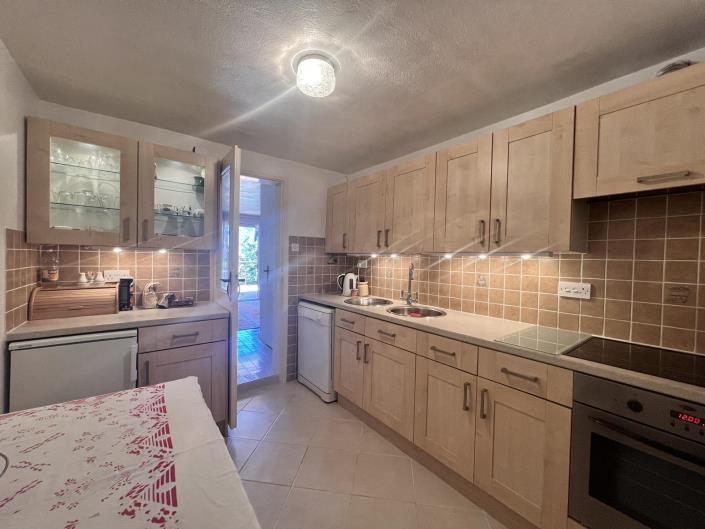 Image No.21-Maison de 3 chambres à vendre à Kotor