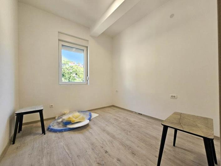 Image No.8-Appartement de 2 chambres à vendre à Kumbor