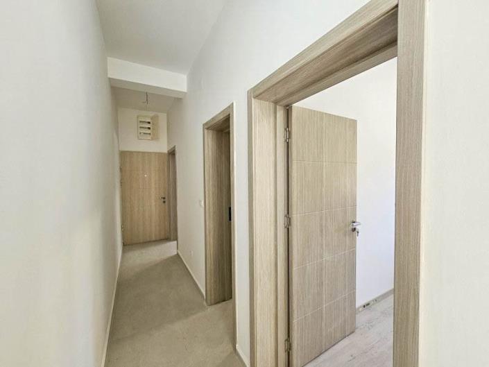 Image No.7-Appartement de 2 chambres à vendre à Kumbor