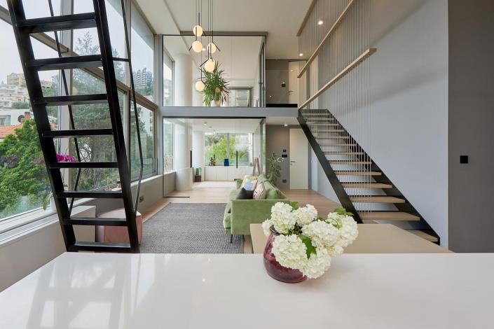 Image No.12-2 Bed Apartment for sale