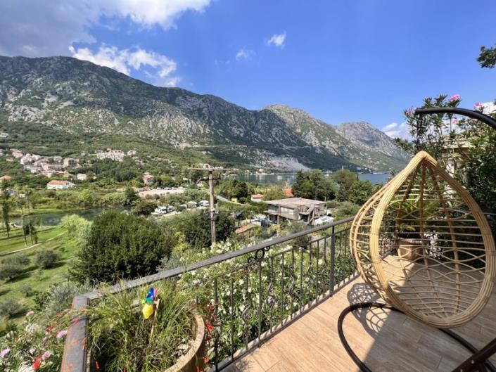 Image No.2-Villa de 3 chambres à vendre à Kotor