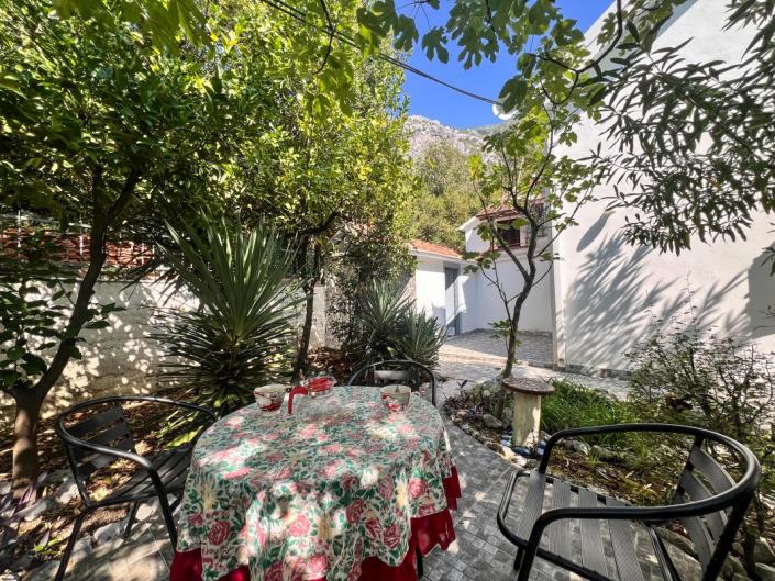 Image No.6-Maison de 2 chambres à vendre à Kotor