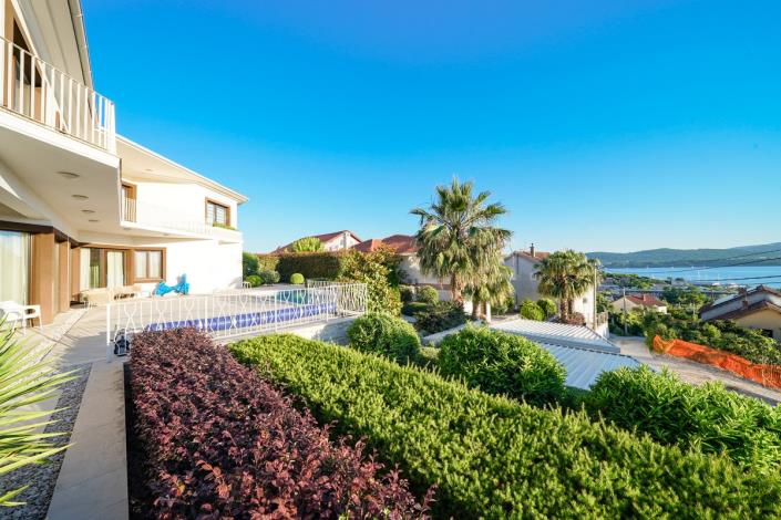 Image No.10-4 Bed Villa for sale