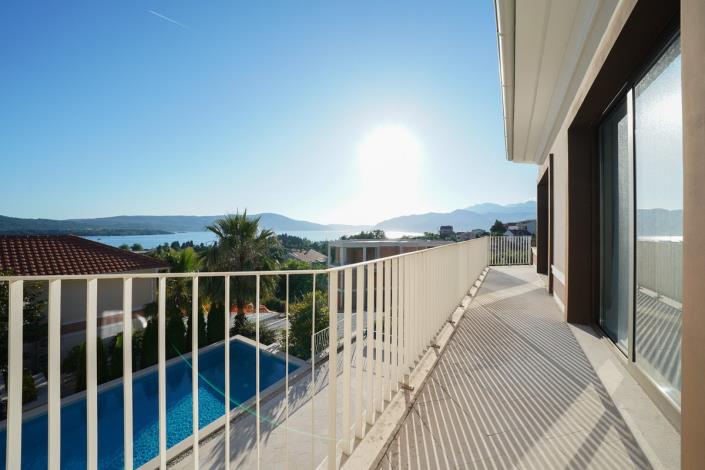 Image No.15-4 Bed Villa for sale