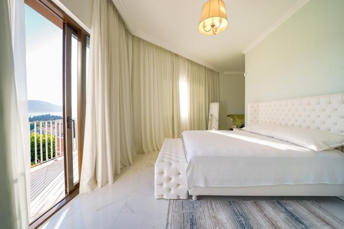 Image No.26-4 Bed Villa for sale