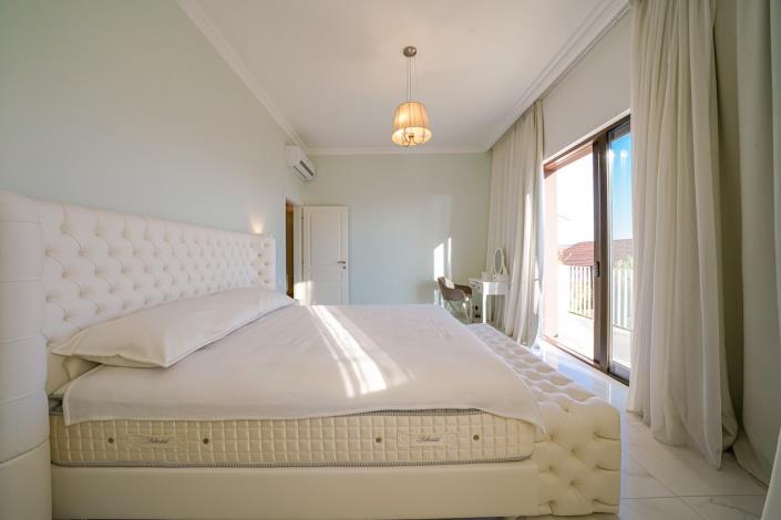 Image No.28-4 Bed Villa for sale