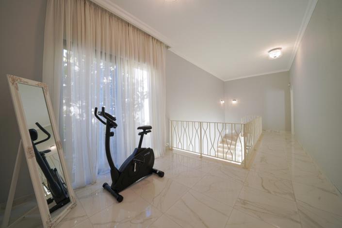 Image No.29-4 Bed Villa for sale