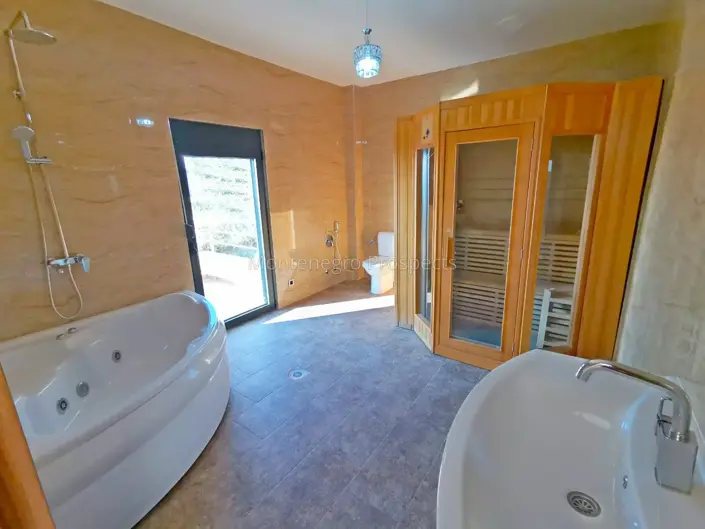 Image No.13-Maison de 4 chambres à vendre à Bar