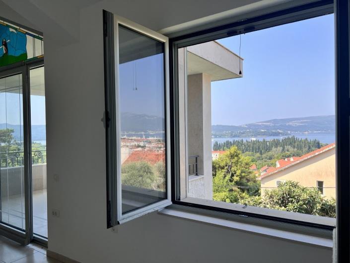 Image No.15-2 Bed House for sale