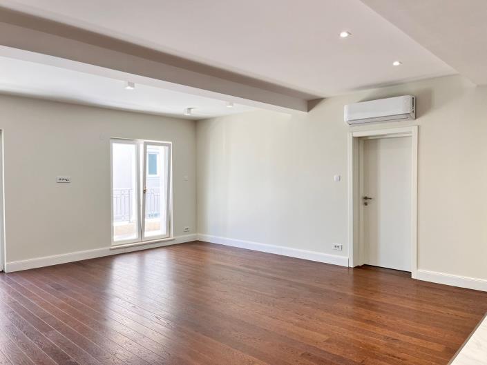 Image No.13-3 Bed Apartment for sale