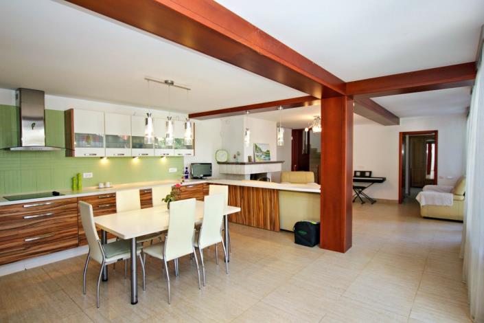 Image No.9-Maison de 5 chambres à vendre à Dobre Vode