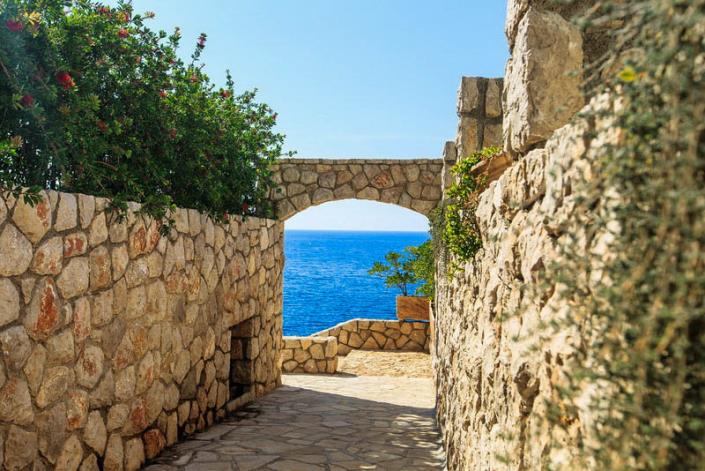 Image No.9-2 Bed Apartment for sale