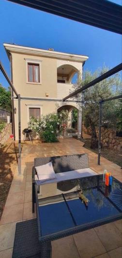 Image No.4-Villa de 2 chambres à vendre à Budva