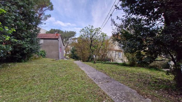 Image No.6-3 Bed Land for sale