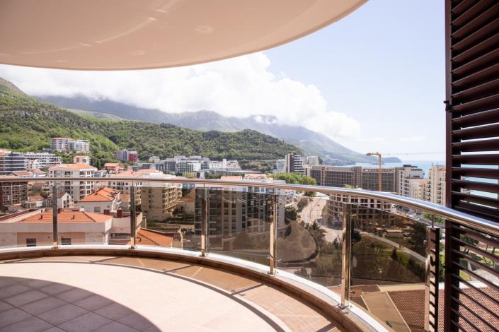 Image No.12-3 Bed Apartment for sale