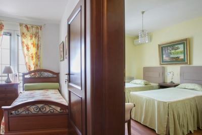 77058-villa-Sv-Stefan--23-_1199x800