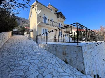 77063-Kuca-Kamenari--9-_1067x800