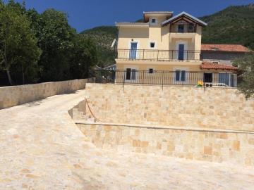 77063-Kuca-Kamenari--15-_1067x800