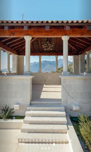 Image No.9-Villa de 7 chambres à vendre à Donja Lastva