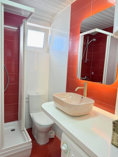 Image No.10-1 Bed Apartment for sale