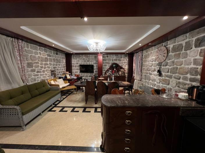 Image No.10-4 Bed Villa for sale